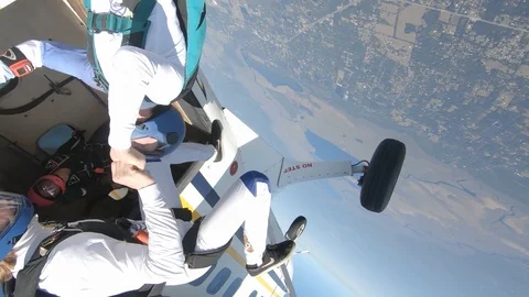 Skydiving new2 Vidéo 124963754