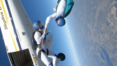 Skydiving new2 Vidéo 124972944