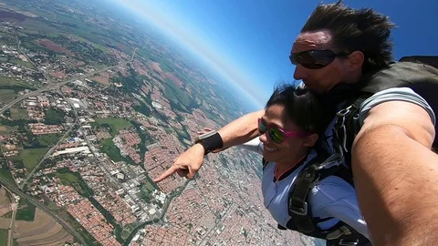 Skydiving tandem selfie Vidéo 120700722