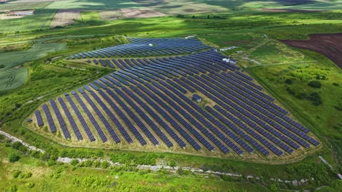 Skyhigh solar array. Drone surveys of solar installations during morning hours. Video stock 337897848