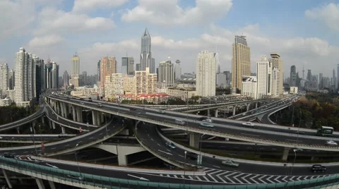 Skyline and traffic on elevated road in modern city. Stock-Footage 48165313