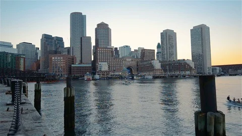 The skyline at dusk 動画素材 85103393