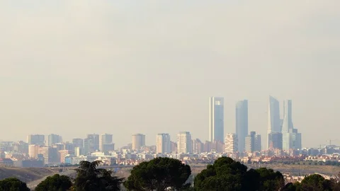 Skyline of Madrid with pollution. Video stock 124330557