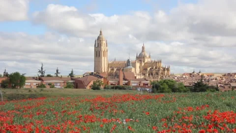 Skyline of Segovia, Spain Vidéo 196186070