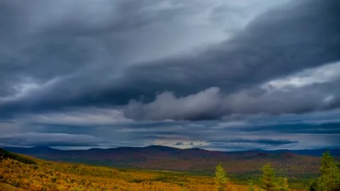 Skyline skyscraper mountain field Stock-Footage 272181735