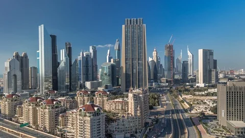 Skyline view of the buildings of Sheikh Zayed Road and DIFC timelapse in Dubai Vidéo 110836774