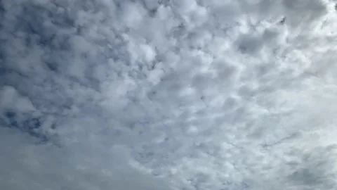 Skyscape time lapse of clouds with dynamic, kinetic patterning Stock Footage 140771775