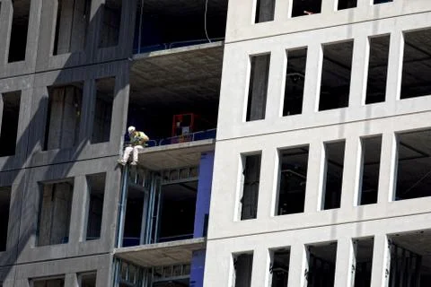 Skyscraper Construction Worker on Break Fotos Stock