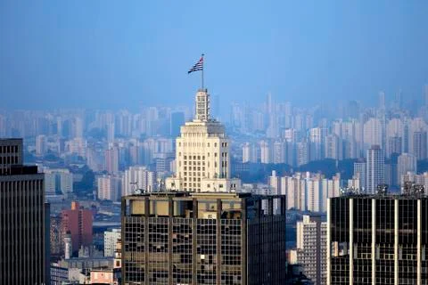 Skyscraper Edificio Banespa with flag of the state of Sao Paulo against Stock Photos