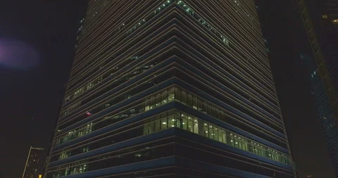 Skyscraper at night with glowing Windows 스톡 동영상 102476159