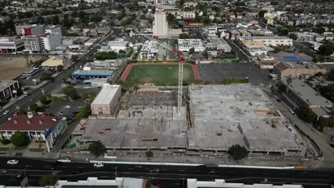 Skyscraper Symphony Aerial Exploration of a Tower Crane in Downtown LA Vídeos de archivo 240252466