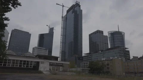 Skyscraper under construction. Video stock 147353622