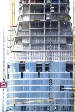 Skyscraper under construction Фото