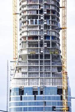 Skyscraper under construction Фото
