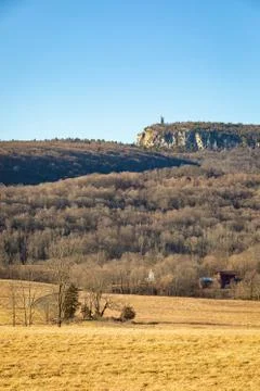 Skytop Tower and Eagle Cliff, Mohonk Preserve, Upstate New York, USA Stock Photos