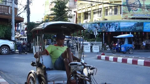 Sleeping rikshaw driver Stock Footage 43671790