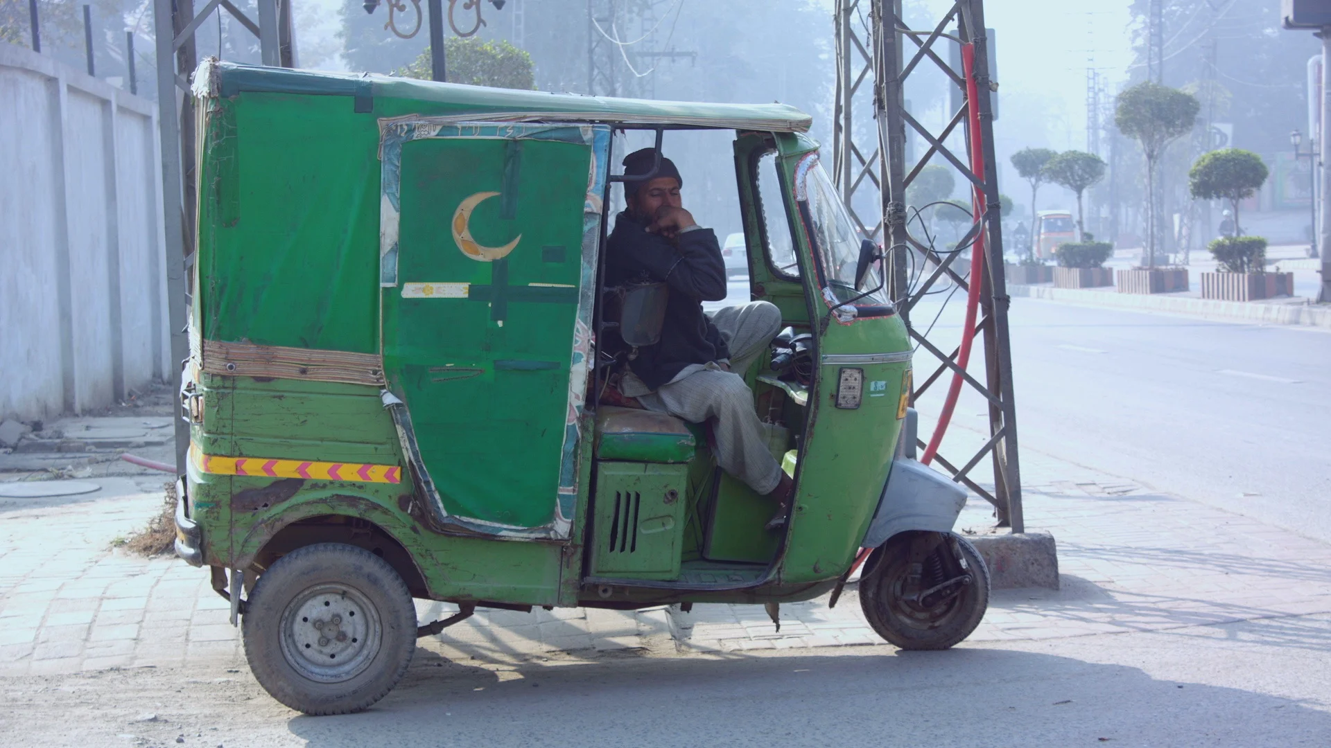 Pakistani Rickshaw Cng