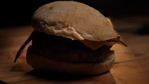 Slice of bread on the burger 100fps 스톡 동영상 229933624