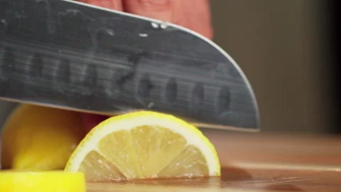 Slice lemon to little pieces Stock-Footage 158433034