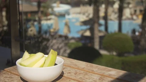 Sliced apples on pool background 스톡 동영상 74919486