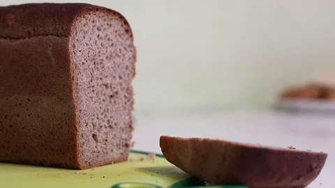 Sliced bread Stock-Footage 97831952