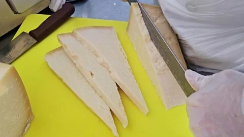 Sliced cheese 스톡 동영상 314387409