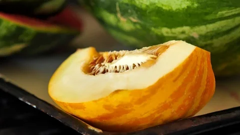 Sliced ​​fresh melon on the counter. Video stock 127321840