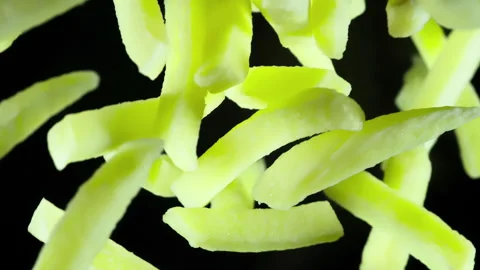 Sliced Fried Potatoes 4K TZ 库存影片 340639049
