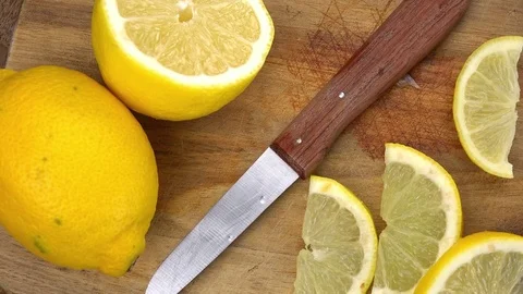 Sliced Lemons as seamless loopable 4K footage Stock Footage