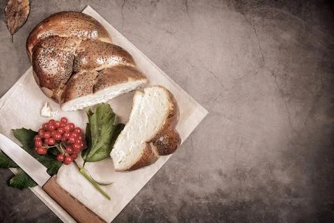  Sliced loaf of white bread on the table On the table is a sliced loaf of ... Stock Photos