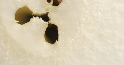 Sliced pear rotating close up Vídeo Stock 141697618