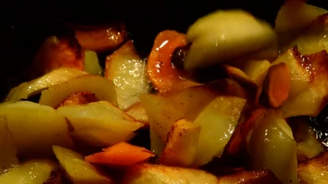 Sliced potato with carrot Vídeo Stock 273187978