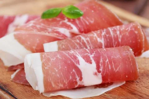 Sliced prosciutto 库存照片