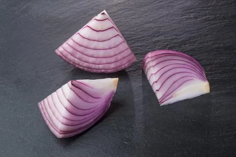 Sliced red onions Stock-Fotos