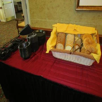Slices of bread and loafs of bread Stockfoto's