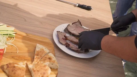 Slices of roasted meat Video stock 95766085