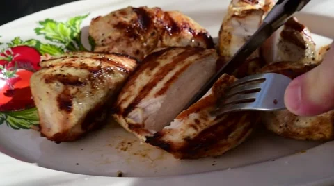 Slicing Up BBQ Chicken Video stock 49580221