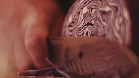 Slicing a cabbage 動画素材 285156116