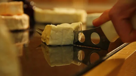 Slicing Cheese Close Up Stockbeeldmateriaal 37732120