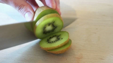 Slicing kiwi fruit Stock Footage 47212563