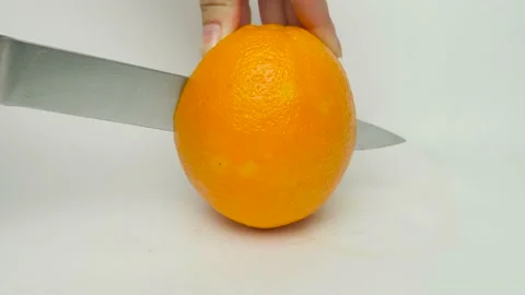 Slicing An Orange In Half 動画素材 169173687
