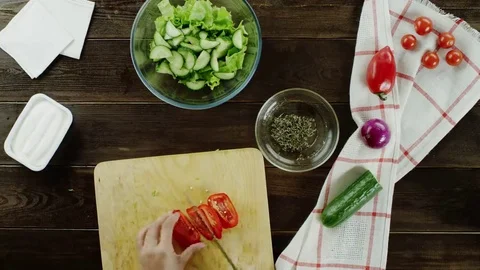 Slicing a pepper for salad Stock Footage 69119567