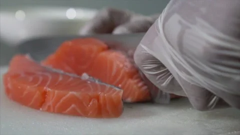 Slicing Salmon - Close Up 스톡 동영상 237205922