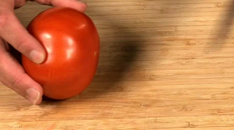 Slicing a Tomato  Video stock 523043