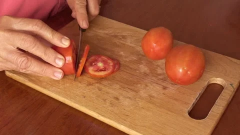 Slicing tomato 動画素材 260630840