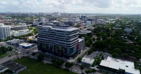 Slick office tower in Miami Stock Footage 197091315