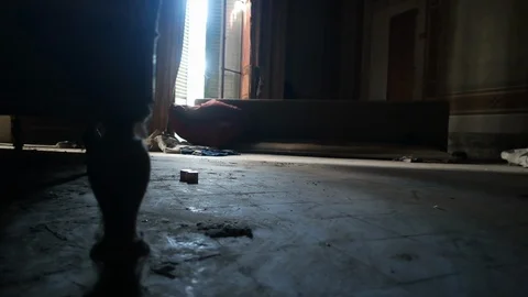 Slide 5 abandoned house tuscany Stock Footage