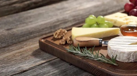 Slide across a Various types of cheese Video stock 60164877