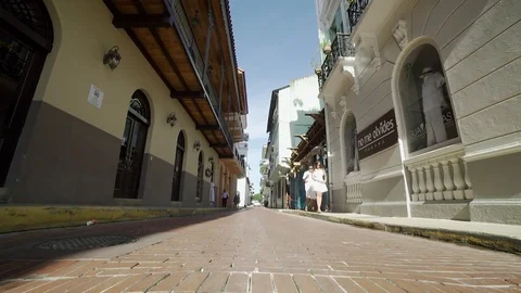 A slider shot of a brick road in Casco Viejo 库存影片 81185563
