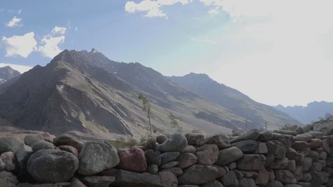 Slider shot of mountains Видео 121964122